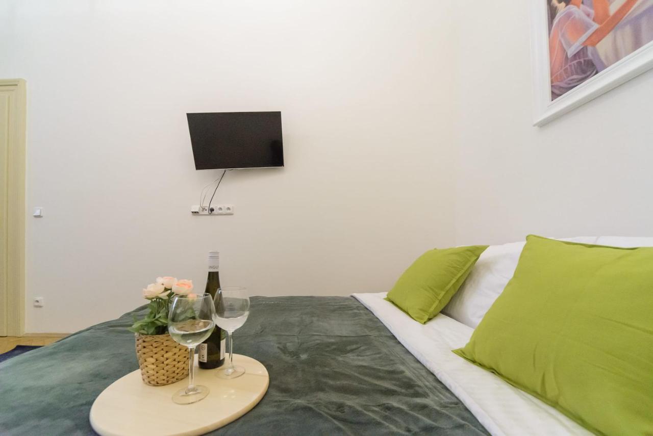 Cozy Apartment Near Stefanikuv Most Prague Exterior photo
